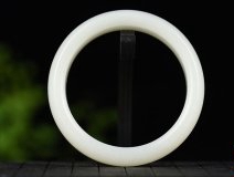 羊脂白玉是什么樣的？羊脂白玉和普通玉的區別
