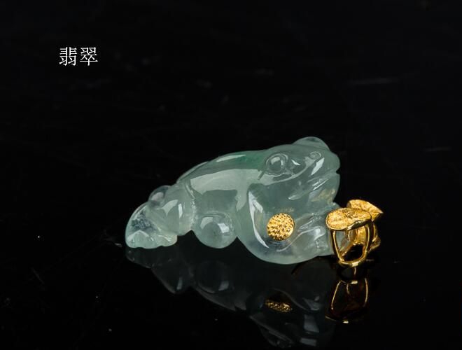 瑪瑙和翡翠的區別有哪些？瑪瑙和翡翠最大的不