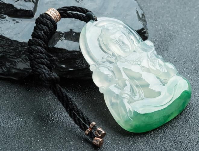 翡翠手鐲a貨多少錢？翡翠手鐲a貨價格是多少？