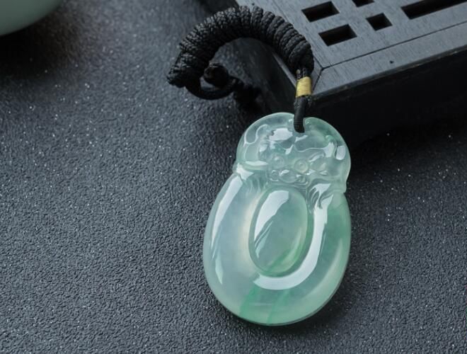 翡翠級別該如何劃分？翡翠等級介紹 -翡翠