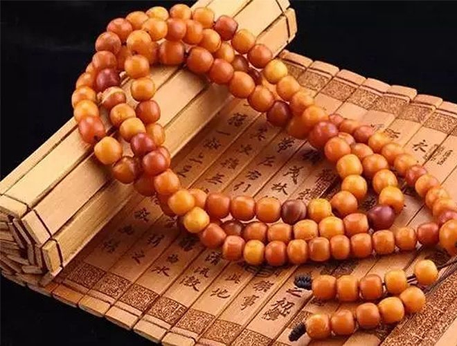 老蜜蠟多少錢一克？老蜜蠟價格 -蜜蠟琥珀