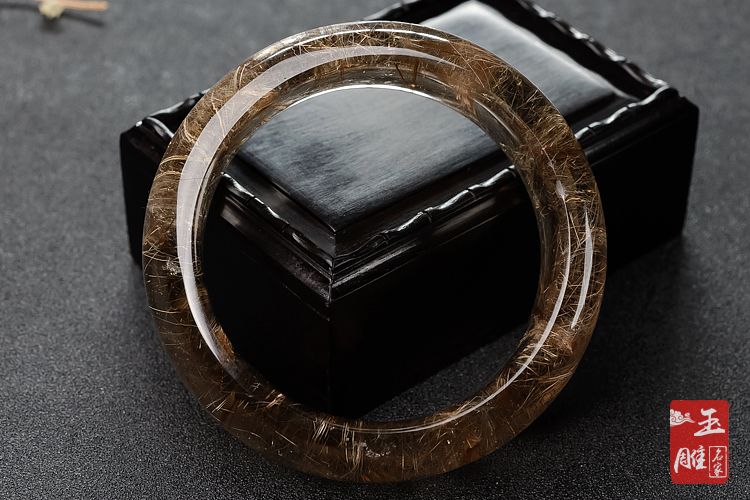 水晶手鐲如何消磁？水晶手鐲的消磁方法