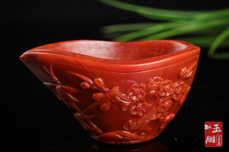 南紅瑪瑙的顏色有哪些？南紅瑪瑙什么顏色最好