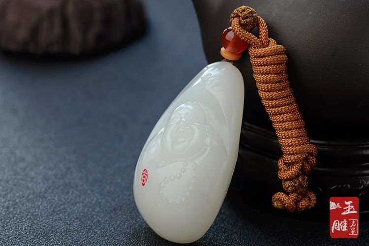 新疆和田羊脂玉為什么珍貴？玉種珍品羊脂玉的
