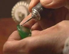 翡翠加工工藝流程有哪些內容 看看精美的玉雕是