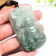 翡翠玉牌佩戴的寓意都有哪些 適合什么人佩戴意