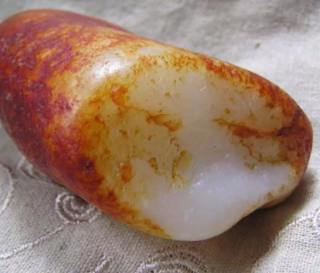和田玉籽料天然侵染和人工侵染情況!和田玉籽料