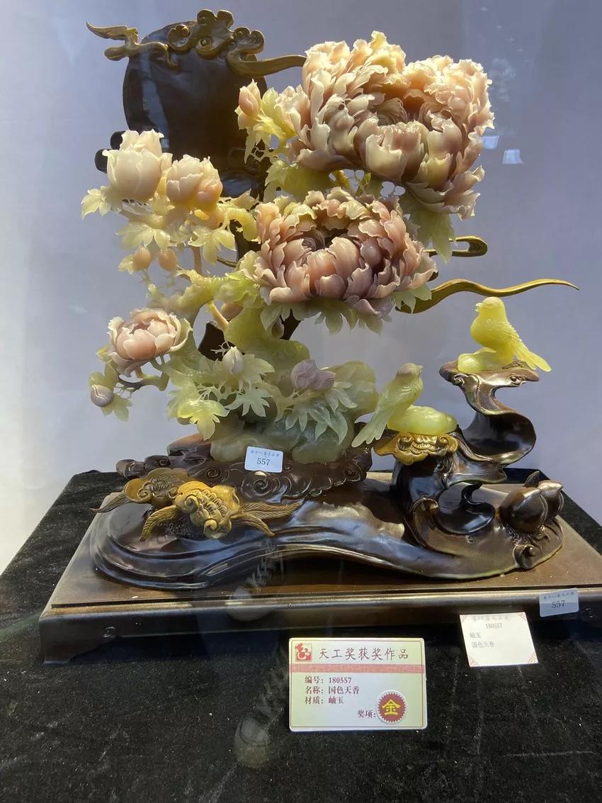 玉雕界最高獎項！手工雕刻竟可以如此精致...