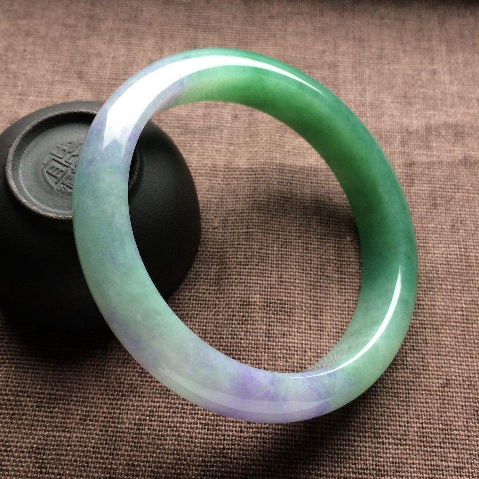 春帶彩翡翠鑒別分為哪幾個步驟 顏色是辨別真假