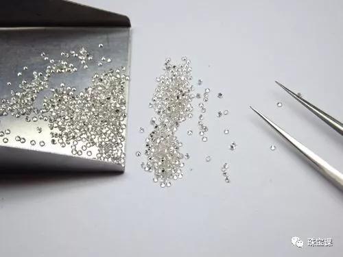 碎鉆戒指很不上檔次嗎？碎鉆值不值得買？