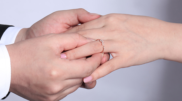 巴中定制結婚/求婚鉆戒的流程！