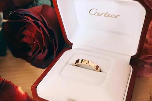 成都結婚買什么戒指,結婚鉆戒什么牌子好?插圖 成都結婚買什么戒指,結婚鉆戒什么牌子好?