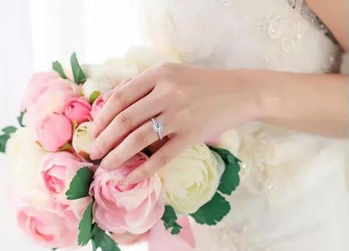 成都結婚買什么戒指，結婚鉆戒什么牌子好？